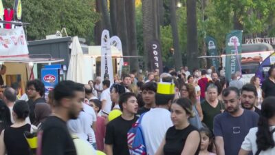 95'inci İzmir Enternasyonal Fuarı, ikinci gününde müzik ve tiyatro dolu
