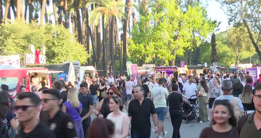 95'inci İzmir Enternasyonal Fuarı (İEF), bu yıl ziyaretçilerine kültür, sanat,