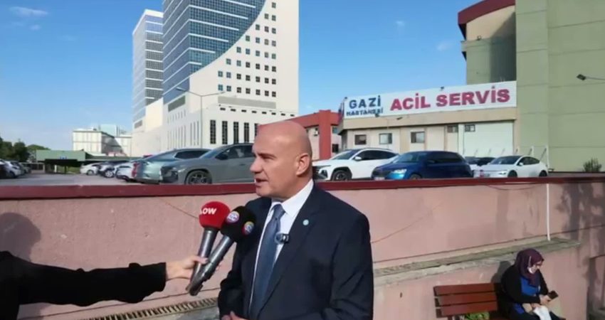 İYİ Parti TBMM Grup Başkanvekili Turhan Çömez, Anayasa Mahkemesi önünde