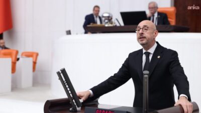 İYİ Parti Grup Başkanvekili Uğur Poyraz, AK Parti Sözcüsü Ömer