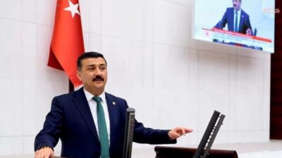 İYİ Parti Genel Başkan Yardımcısı Selçuk Türkoğlu, "Bir okulun önünde