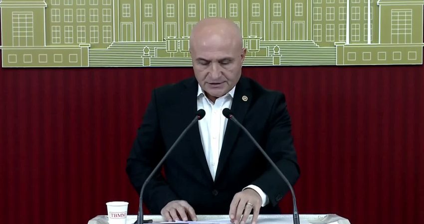 İYİ Partili Usta’dan ‘borsa’ açıklaması: “20 milyar dolarlık vurgunun hükümet desteği olmadan yapılması mümkün değil” İYİ Parti Samsun Milletvekili Erhan Usta, Borsa İstanbul’da yaşanan manipülatif