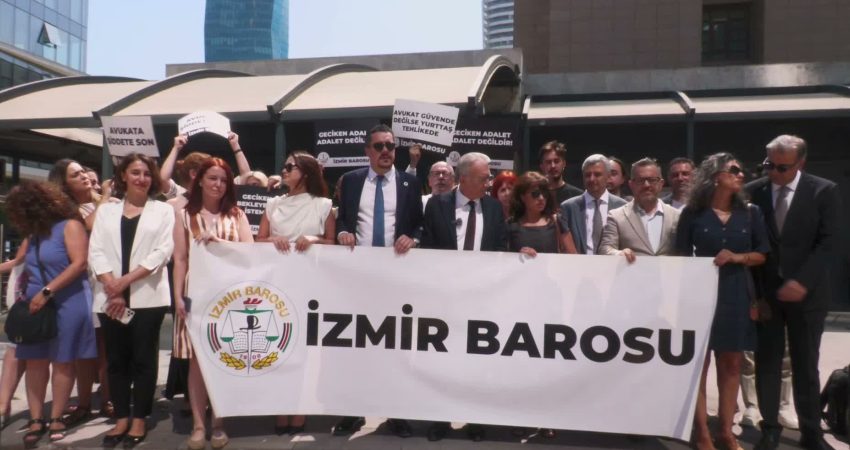 İzmir Barosu Başkanı Sefa Yılmaz, İzmir Cumhuriyet Başsavcılığı'nca düzenlenen Adli