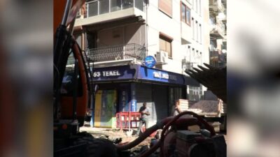 İzmir Büyükşehir Belediyesi, "İkinci Kordon" olarak bilinen Cumhuriyet Bulvarı’nda altyapı