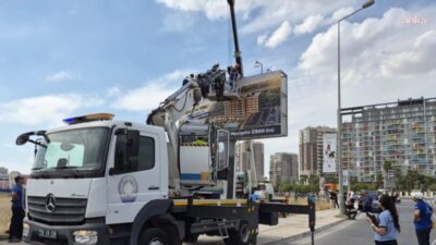 İzmir Büyükşehir Belediyesi, Karşıyaka’daki ilan ve reklam üniteleriyle ilgili tartışmalara
