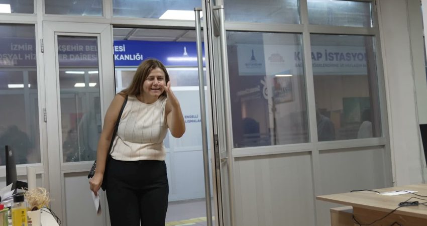 İşitme Engelliler Haftası kapsamında erişilebilir hizmetlerin önemine dikkati çeken İzmir