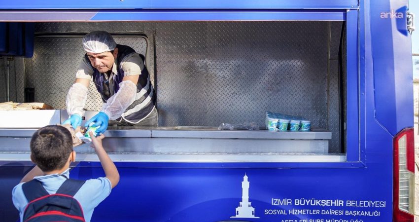 İzmir Büyükşehir Belediyesi, 2026-2027 eğitim yılında da çocuk ve gençlerin