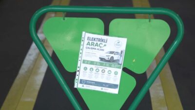 İzmir Büyükşehir Belediyesi’nin 100 elektrikli araçtan oluşan filosu bugüne kadar