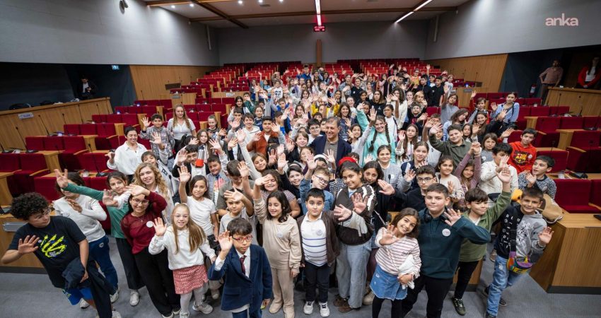  İzmir Büyükşehir Belediyesi’nin çocukların kent yaşamına ilişkin görüşlerini paylaşabilmeleri ve