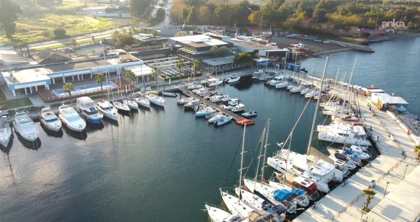 İZDENİZ, İzmir Kültür AŞ ve Grand Plaza iş birliğiyle düzenlenen