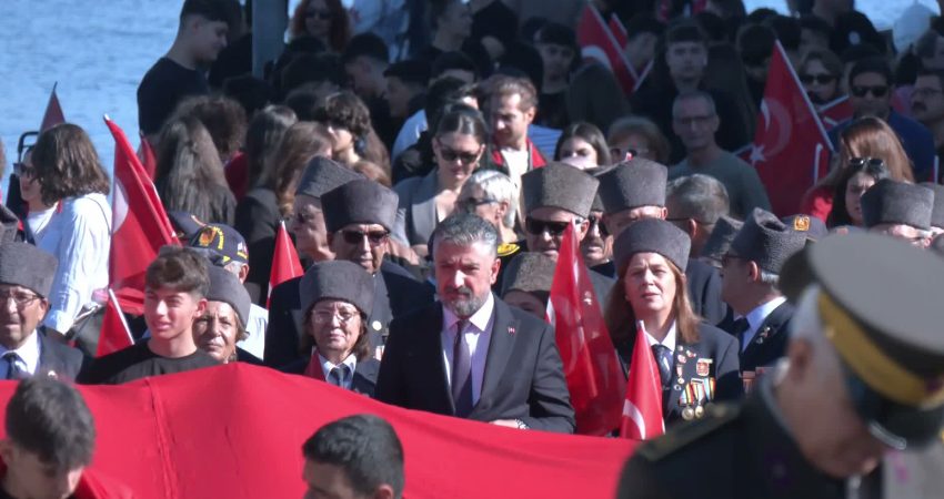 İzmir Valiliği tarafından 19 Eylül Gaziler Günü dolayısıyla düzenlenen “Kahramanlarla
