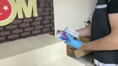 İzmir'de polisin kaçak tütün ve tütün mamullerine yönelik operasyonlarında, piyasa