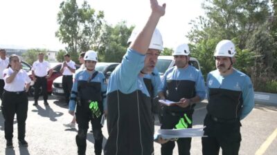 İzmir Büyükşehir Belediyesi İZSU Genel Müdürlüğü bünyesinde oluşturulan İZSU-KUT ekipleri,
