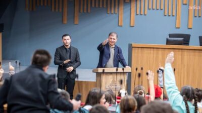 İzmir Büyükşehir Belediyesi, eylül ayında çocukları eğitimden sanata, spordan bilime