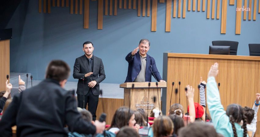 İzmir Büyükşehir Belediyesi, eylül ayında çocukları eğitimden sanata, spordan bilime