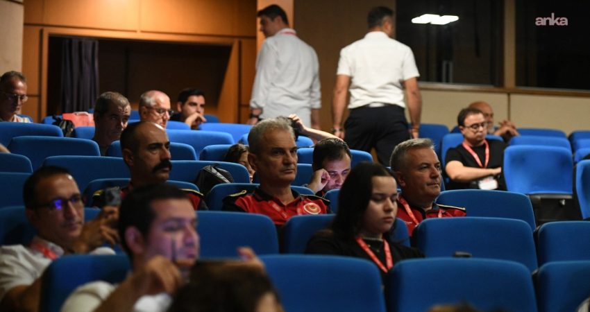 İzmir Büyükşehir Belediyesi ve TMMOB tarafından düzenlenen 6. Uluslararası Katılımlı