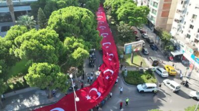 İzmir’in düşman işgalinden kurtuluşunun 104. yıl dönümü kutlanıyor İzmir’in düşman işgalinden kurtuluşunun 104’üncü yıl dönümü kentte coşkuyla kutlanıyor.