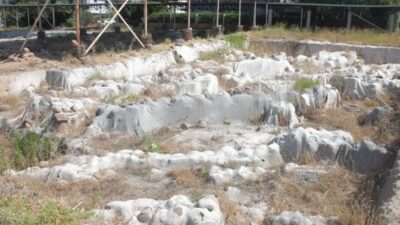 İzmir Büyükşehir Belediyesi, kentte yürütülen kazı çalışmalarına desteklerini sürdürüyor. İzmir’de