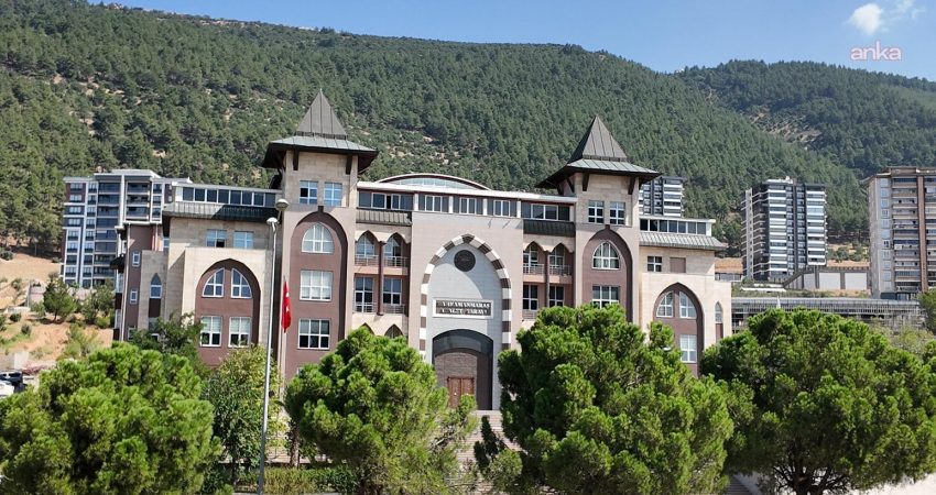 Kahramanmaraş'ta İsa Aras Mersinli tarafından gerçekleştirilen Ayla Kara adlı öğretmen