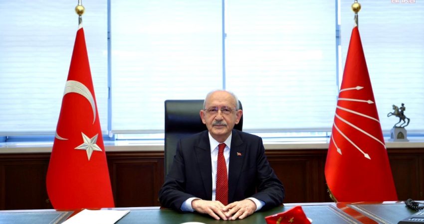 Kemal Kılıçdaroğlu: “Türkiye Cumhuriyeti Devleti ve milletimizin, BM kürsüsünden bir savaş suçlusu tarafından hedef alınması kabul edilemez” CHP Genel Başkanı Kemal Kılıçdaroğlu, İsrail Başbakanı Netanyahu’nun BM Genel
