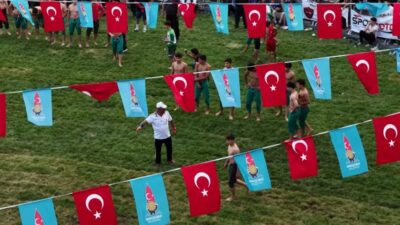 Onikişubat Belediyesi ile Türkiye Geleneksel Güreşler Federasyonu iş birliğinde düzenlenen