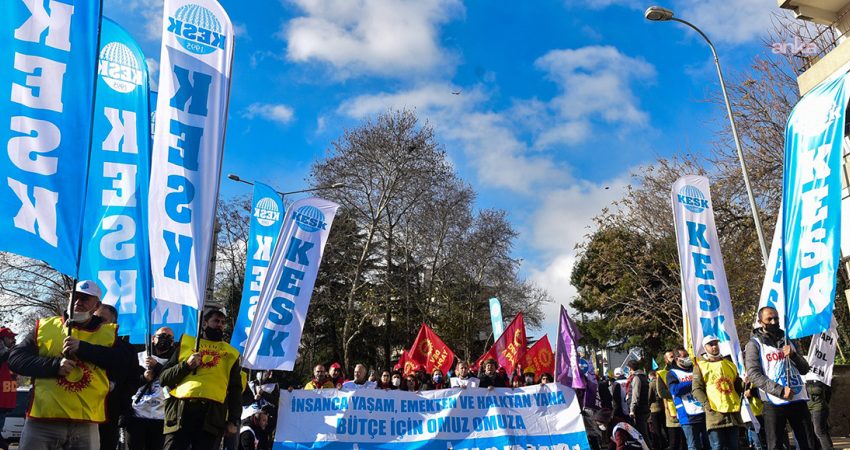 KESK: Baskıya, sansüre ve antidemokratik uygulamalara teslim olmayacağız Kamu Emekçileri Sendikaları Konfederasyonu (KESK), çok sayıda sivil toplum kuruluşu ve