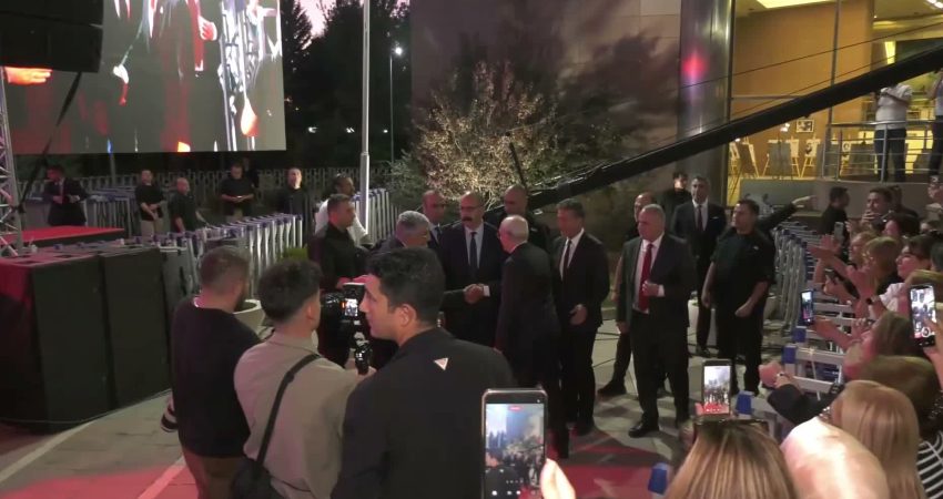 Kılıçdaroğlu: Aynı kararlılıkla yolumuza devam edeceğiz CHP Genel Başkanı Kemal Kılıçdaroğlu, partisinin 103'üncü kuruluş yıl dönümü