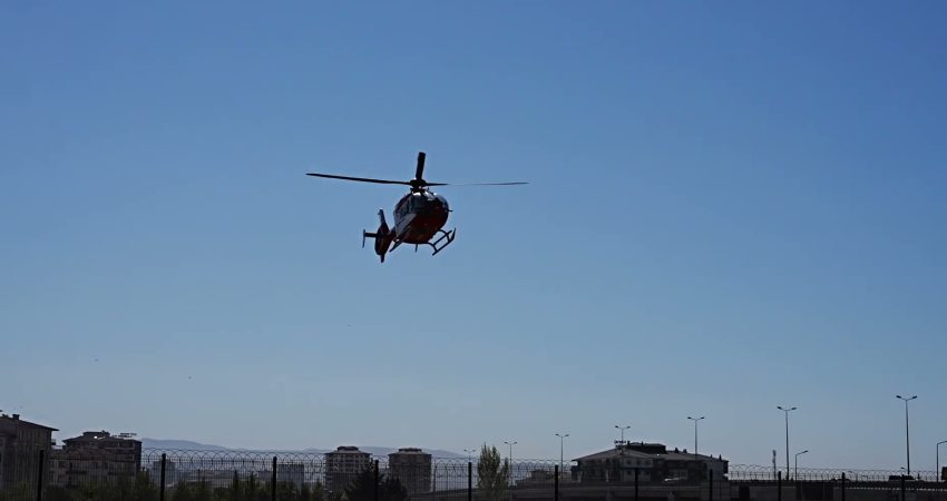 Çerikli-Yozgat kara yolunda meydana gelen trafik kazasında yaralanan 6 yaşındaki