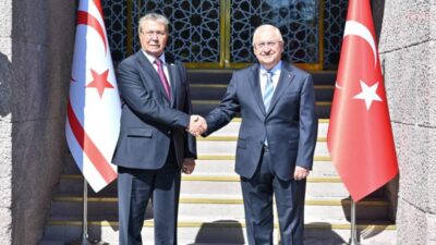 KKTC Başbakanı Ünal Üstel, Girne'de meydana gelen gemi kazasının ardından