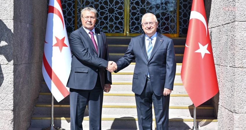 KKTC Başbakanı Ünal Üstel, Girne'de meydana gelen gemi kazasının ardından