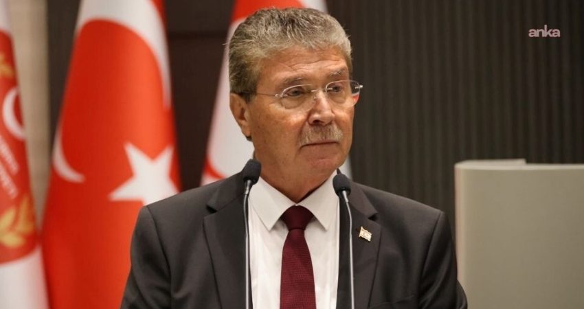 KKTC Başbakanı Üstel: “Girne açıklarındaki gemi faciasında arama kurtarma çalışmaları üçüncü gününde de sürüyor” KKTC Başbakanı Ünal Üstel, Girne açıklarında meydana gelen gemi faciasının