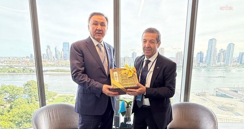 KKTC Dışişleri Bakanı Tahsin Ertuğruloğlu, TDT Genel Sekreteri Kubanıçbek Ömüraliyev