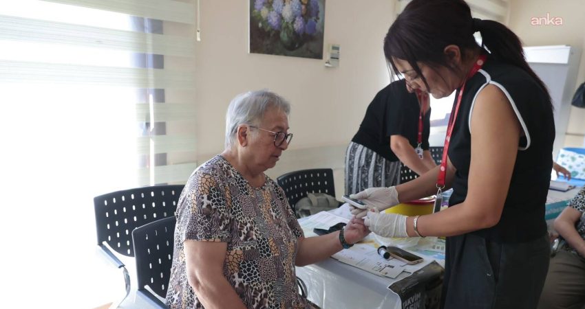 Konak Belediyesi’nin İleri Yaş Sağlıklı Yaşam Merkezi’nde, Konak İlçe Sağlık