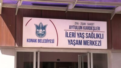 Konak Belediyesi’nin İleri Yaş Sağlıklı Yaşam Merkezi’ni ziyaret eden Başkan