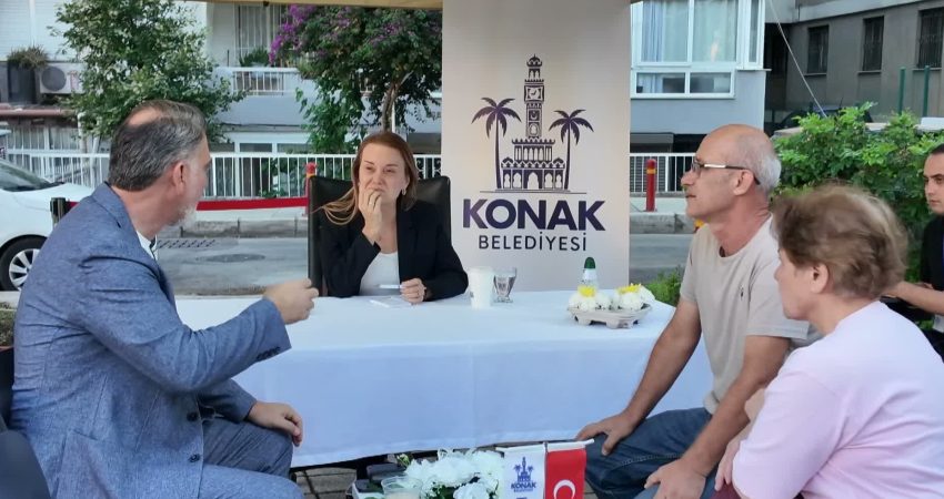 Konak Belediye Başkanı Nilüfer Çınarlı Mutlu, “Komşu Buluşmaları” kapsamında Mehmet