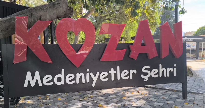 Adana’nın Kozan ilçesinde emekli ve yaşlılık maaşı alan vatandaşlar, artan