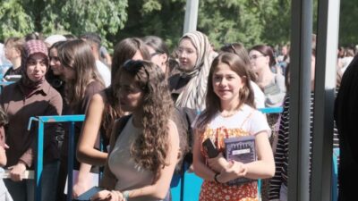 İzmir Büyükşehir Belediyesi ev sahipliğinde düzenlenen 8. İzmir Kitap Fuarı