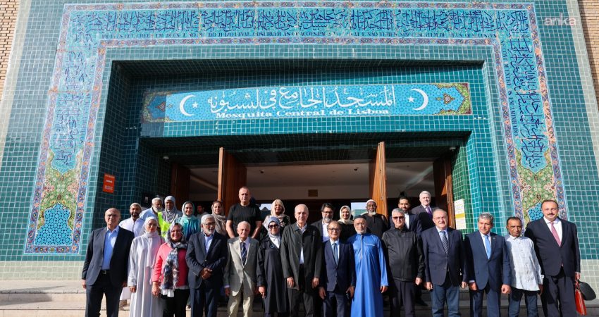 Kurtulmuş, Portekiz’de yaşayan Müslümanlarla bir araya geldi TBMM Başkanı Numan Kurtulmuş, Lizbon Merkez Camii'ni ziyaret ederek, Portekiz'de