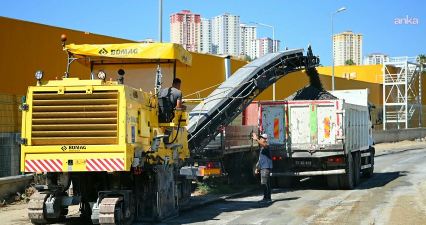 Kuşadası Belediyesi tarafından ilçe genelinde yürütülen üstyapı yatırımları aralıksız devam