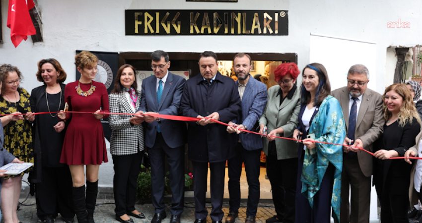 Kütahya Belediye Başkanı Eyüp Kahveci, Frigg Kadınları Kadın Girişimi Üretim