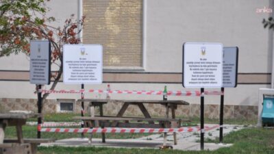 Lüleburgaz Belediyesi, Nedim Menekşe Parkı’nda kirletilerek bırakılan bir bankı, çevre