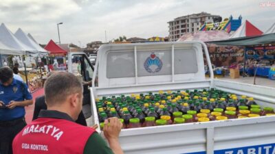 Malatya’daki yöresel ürünler fuarında yapılan gıda denetiminde, 380 kilogram ürün