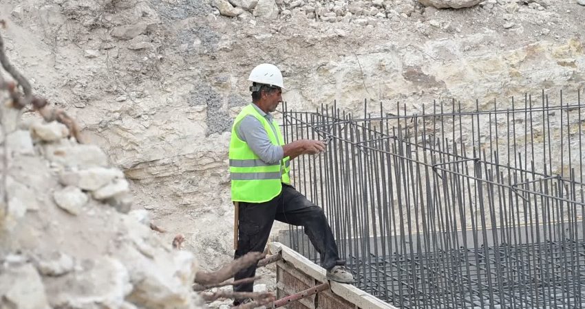 Manisa Büyükşehir Belediyesi’nden Gördes’in içme suyu altyapısına 120 milyon TL’lik yatırım Manisa Büyükşehir Belediyesi tarafından Gördes ilçesinin içme suyu altyapısını güçlendirmek
