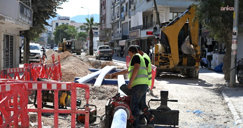 Manisa Muradiye’de su tarifelerine yüzde 50 indirim Manisa’nın Yunusemre ilçesi Muradiye Mahallesi’nde devam eden altyapı çalışmaları nedeniyle