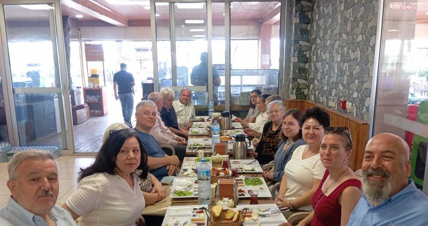 Şehzadeler Belediyesi’ne ait Şehzadelerpark, Aşağıçobanisa Balkan Göçmenleri Derneği’nin düzenlediği kahvaltı