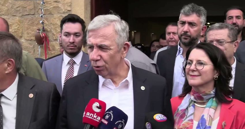 Ankara Büyükşehir Belediye Başkanı Mansur Yavaş, CHP'den istifasına ilişkin bir
