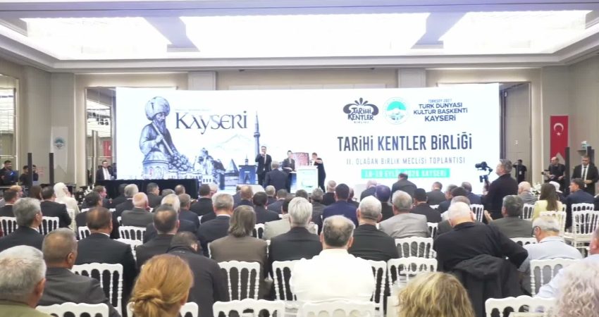 ABB ve Tarihi Kentler Birliği (TKB) Başkanı Mansur Yavaş, TKB