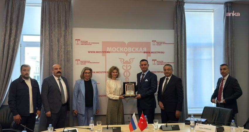 Mardin OSB ile Moskova Ticaret ve Sanayi Odası arasında “ticaret köprüsü” kuruluyor Mardin Organize Sanayi Bölgesi (OSB) Yönetim Kurulu Başkanı Selahattin Duyan