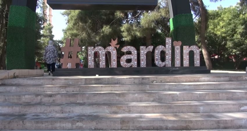 Mardin'de vatandaşlar, TÜİK'in açıklağı enflasyon rağmen hayat pahalılığının daha da