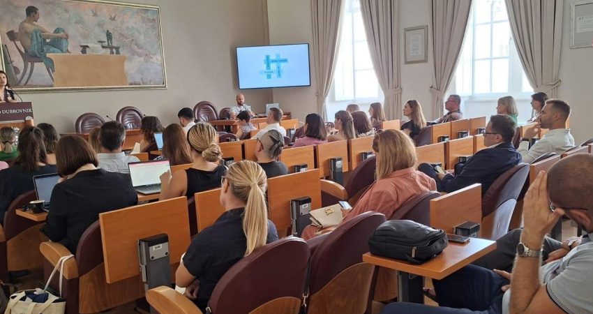 Marmaris Belediyesi, Akıllı Turizm Çalıştayı’nda Avrupa kentleriyle buluştu Marmaris Belediyesi, Avrupa Komisyonu'nun "Avrupa Akıllı Turizm Başkenti ve Yeşil